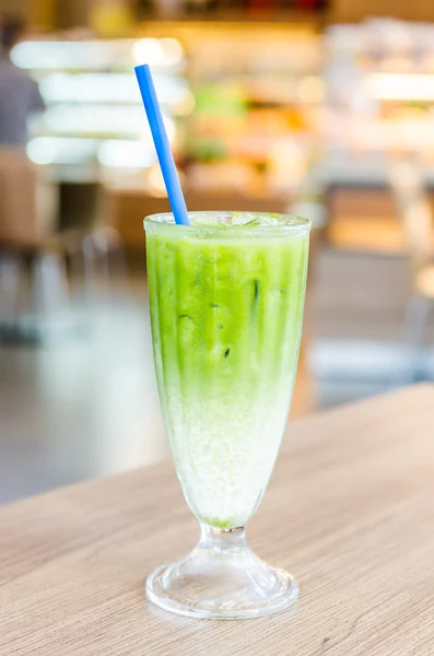 Té verde helado con leche —  Fotos de Stock