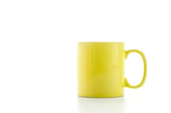 白で隔離されるマグカップの色 — ストック写真