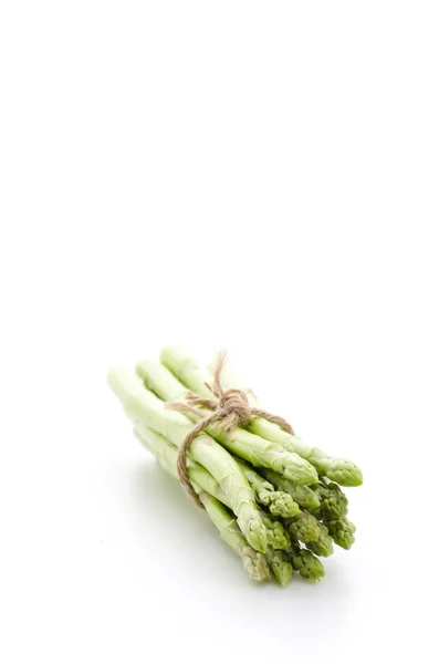 Szparagi izolowane na białym — Zdjęcie stockowe