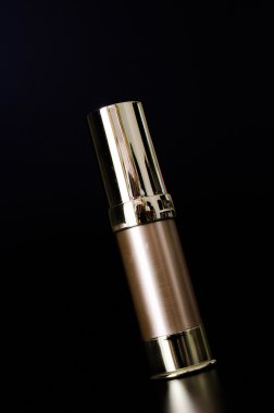 boş kozmetik şişe