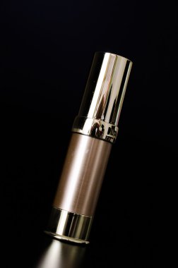 boş kozmetik şişe