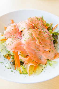 somon salatası