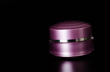 boş kozmetik şişe