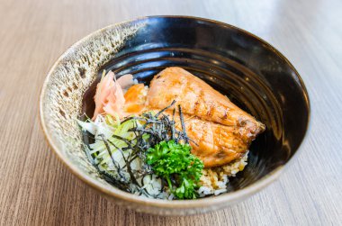 pirinç somon teriyaki