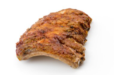 Barbekü domuz eti izole beyaz arka kaburgalar
