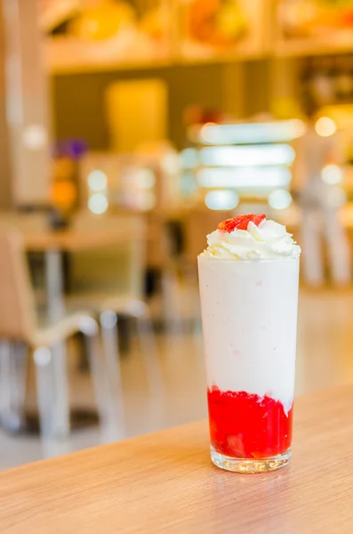 Strawberry smoothie — Stock Photo, Image