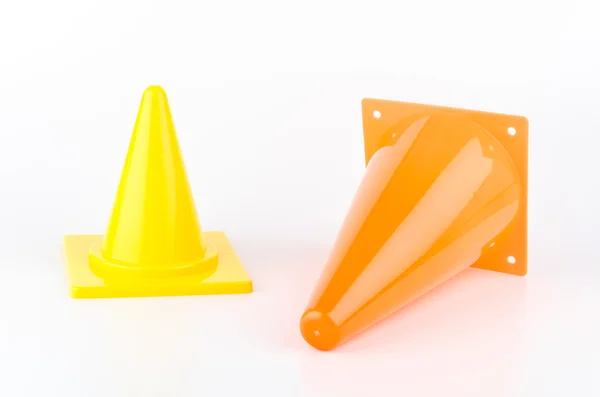 Cones de tráfego isolado fundo branco — Fotografia de Stock