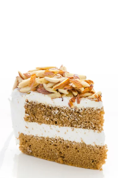 흰색 배경에 고립 된 커피 케이크 — 스톡 사진