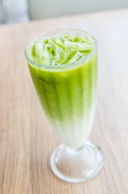 buzlu yeşil çay kahve
