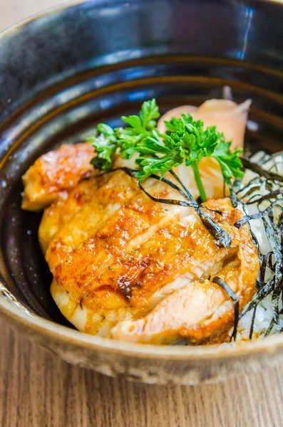Teriyaki chicken on rice — Stock Photo, Image