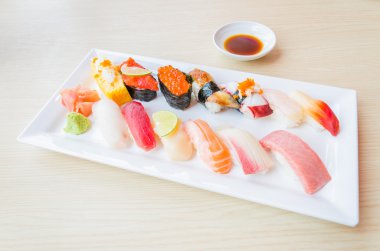 Sushi 'yi kapat.