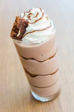 çikolatalı tatlılar