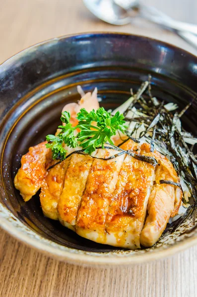 Teriyaki chicken on rice — Stock Photo, Image