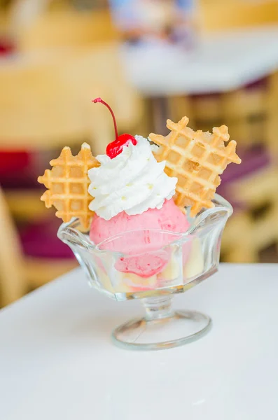 Gelado sundae — Fotografia de Stock