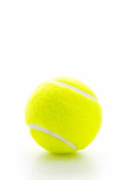 Tennisballen geïsoleerd op wit — Stockfoto