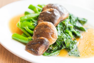 sebze karıştırın