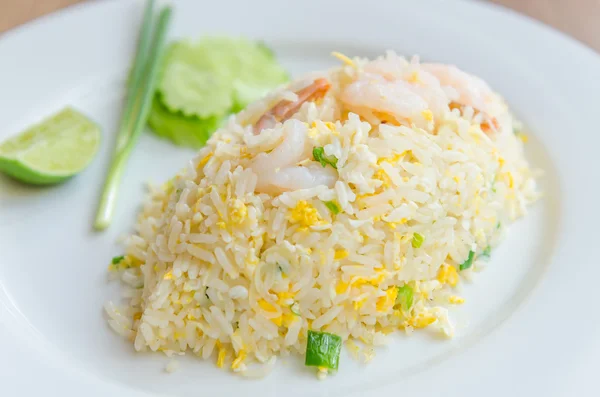 Gebratener thailändischer Reis — Stockfoto