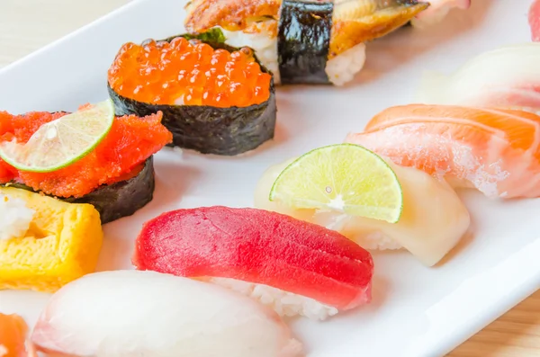 Rollos de sushi — Foto de Stock