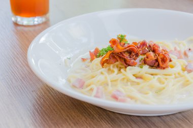 spagetti carbonara
