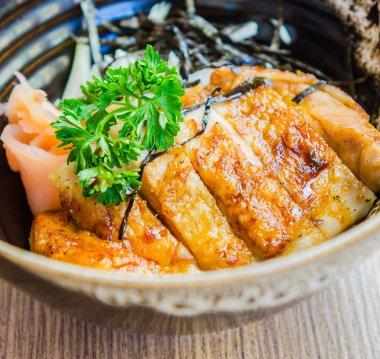 Teriyaki tavuk pirinç