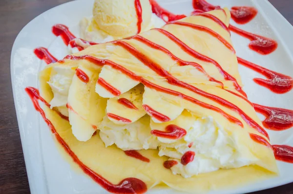 Dessert crêpe fraise — Photo