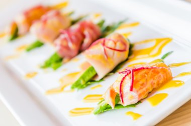 sashimi avokado Japon gıda