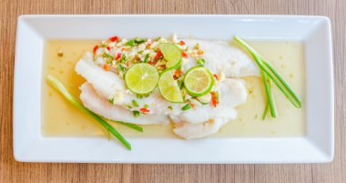 buğulanmış basa balık