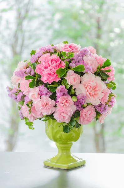 Bouquet in vaso — Foto Stock