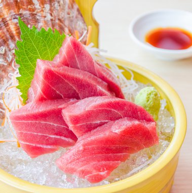 ton balıklı sashimi
