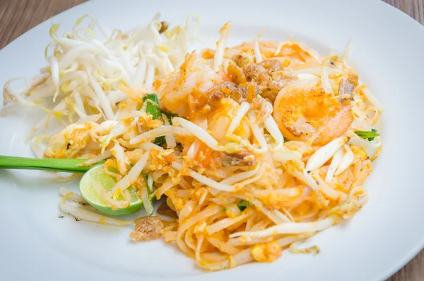 Pad thai — Fotografie, imagine de stoc