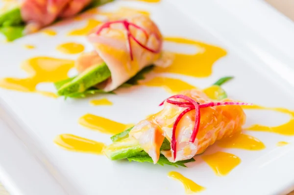 Sashimi aguacate comida japonesa — Foto de Stock