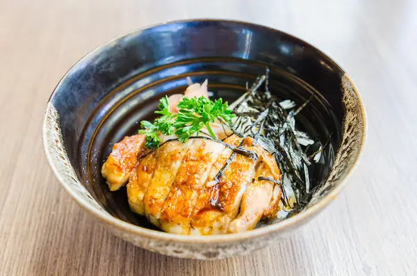 Teriyaki chicken on rice — Stock Photo, Image