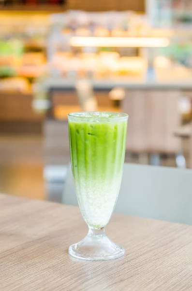 Té verde helado con leche —  Fotos de Stock