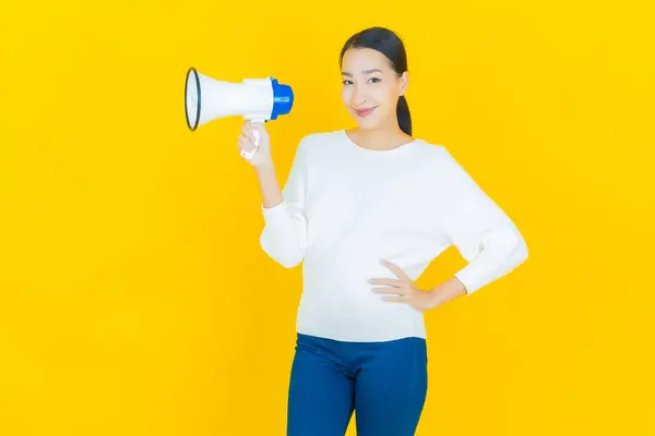 Portrait Beautiful Young Asian Woman Smile Megaphone Color Background — Stock Photo, Image