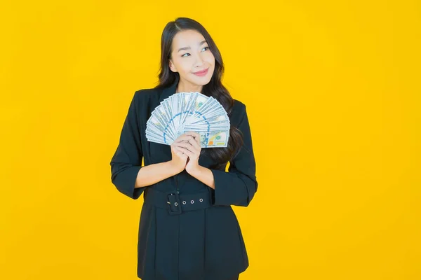 Portret Mooie Jonge Aziatische Vrouw Glimlach Met Veel Geld Geld — Stockfoto