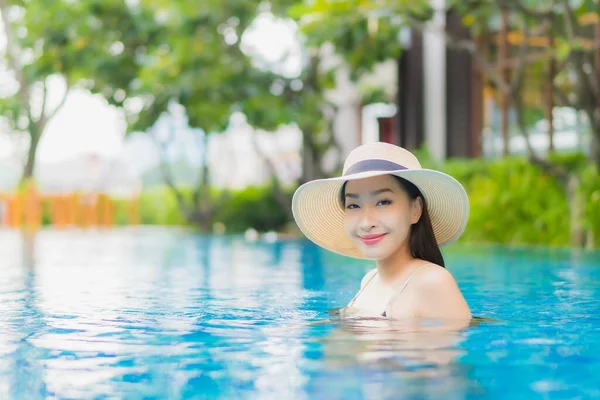 Portrait Beautiful Young Asian Woman Relax Enjoy Smile Outdoor Swimming — Stock Photo, Image