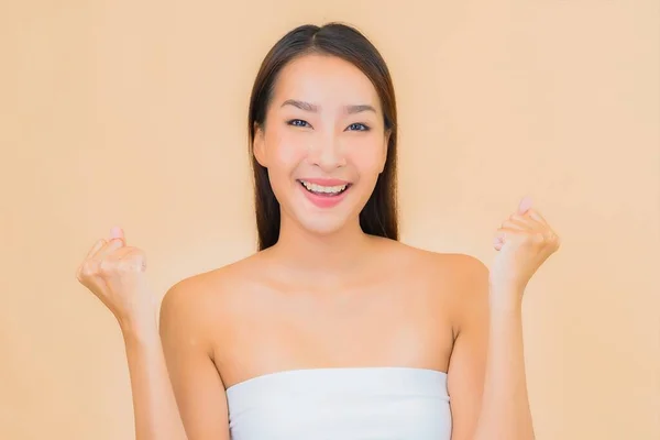 Porträtt Vacker Ung Asiatisk Kvinna Med Skönhet Spa Kosmetisk Makeup — Stockfoto