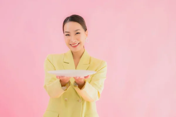 Portrait Beautiful Young Asian Business Woman Dish Plate Color Background — Stock Photo, Image