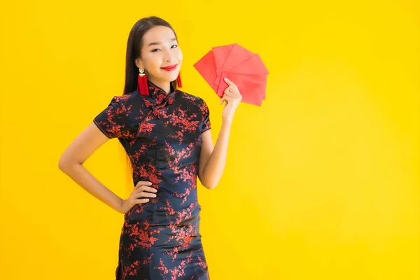 Retrato Bela Jovem Mulher Asiática Usar Vestido Chinês Com Ang — Fotografia de Stock