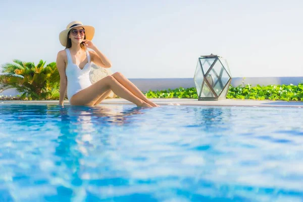 Portrait Beautiful Young Asian Woman Happy Smile Relax Outdoor Swimming — Stock Photo, Image