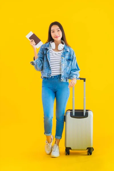 Retrato Bonito Jovem Asiático Viagem Lazer Com Bagagem Saco Passaporte — Fotografia de Stock