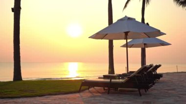 günbatımı güzel dalgalı denizde sakin görüntüleri