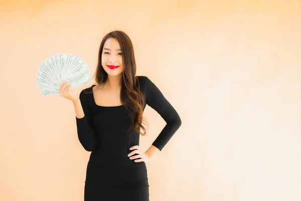 Retrato Hermosa Joven Asiática Mujer Sonrisa Feliz Con Dinero Dinero — Foto de Stock