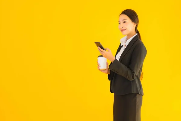 Portrait Beautiful Young Business Asian Woman Smart Mobile Phone Coffee — Stock Photo, Image
