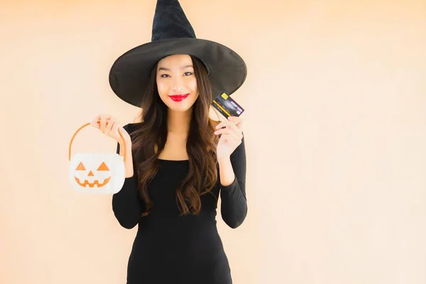 Portrét Krásná Mladá Asijská Žena Nosit Halloween Kostým Barvu Izolované — Stock fotografie