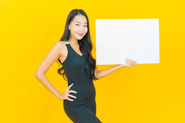 Portret Mooie Jonge Aziatische Vrouw Dragen Sportschool Outfit Klaar Voor — Stockfoto