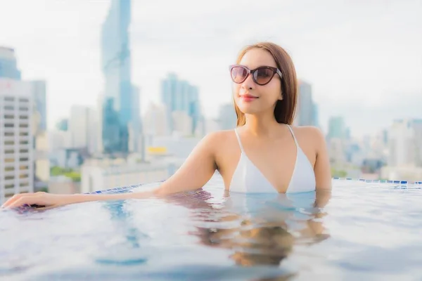 Retrato Bonito Jovem Asiático Mulher Relaxar Feliz Sorriso Lazer Redor — Fotografia de Stock