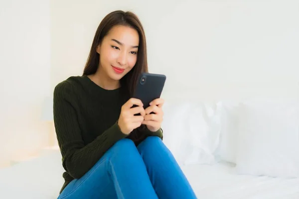 Portrait Beautiful Young Asian Woman Use Smart Mobile Phone Bed — Stock Photo, Image