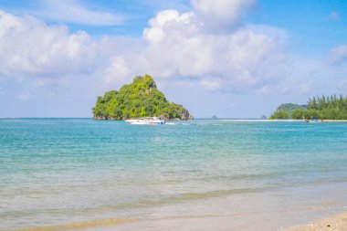 Beautiful seascape and Endless horizon at Ao nang beach in krabi city Thailand.Krabi - in southern Thailand is one of the most relaxing places on the planet
