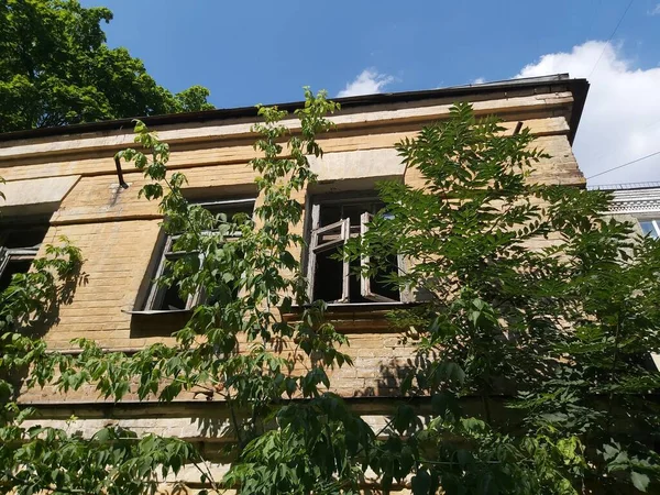 Elhagyott Gyönyörű Épület Épült Ukrán Építészeti Modern Stílusban Uam Végén — Stock Fotó